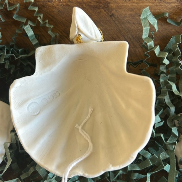 Margaret Furlong angel ornament - Picture 2 of 2